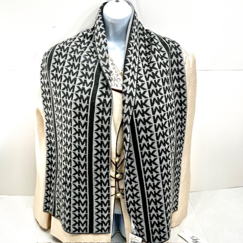 New  Men/Women Michael Kors Scarf Grey/Silver Metalic MK Logo  66"x12" (7) - Picture 7 of 7